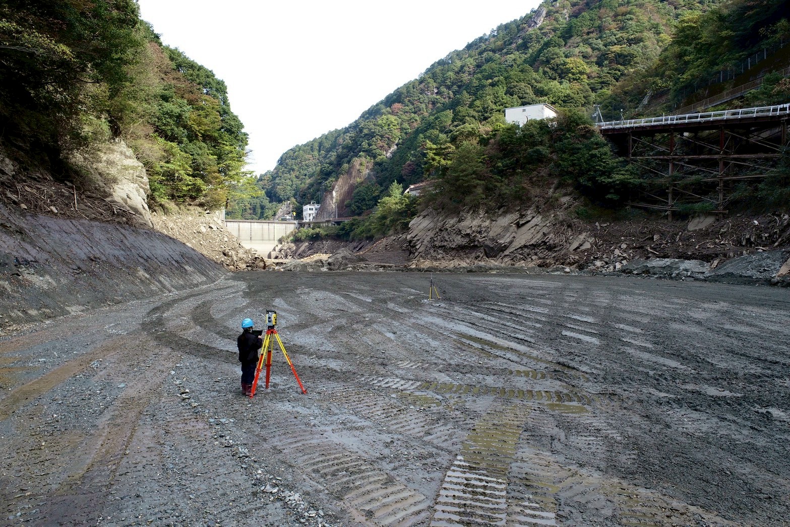 LINE_ALBUM_🚛森賀所有機械、車両類_260319_3
